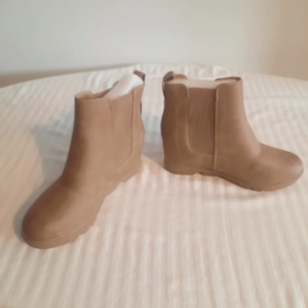 Women's Tan Ankle Boots Size 8.5